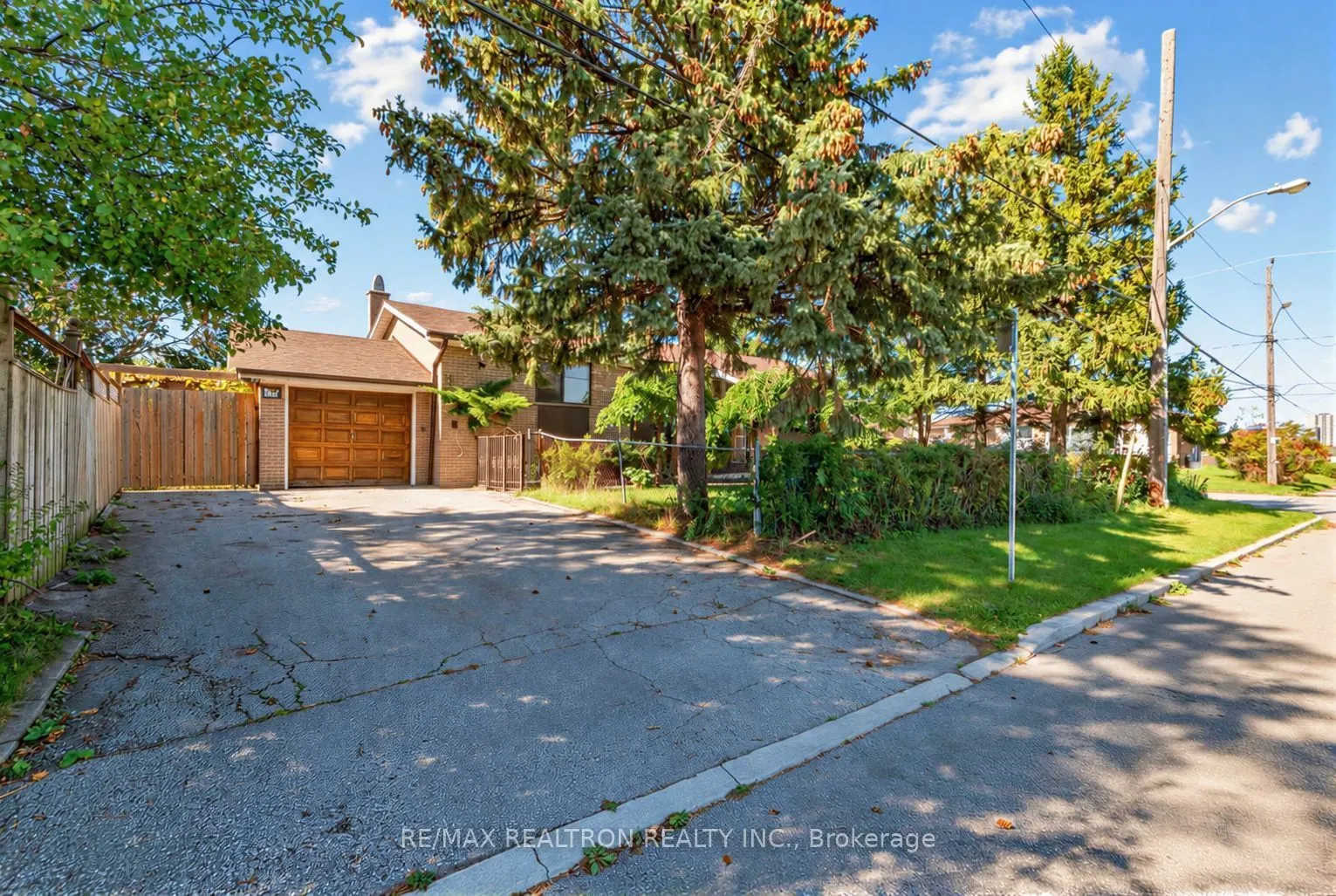 91 Spenvalley Drive
