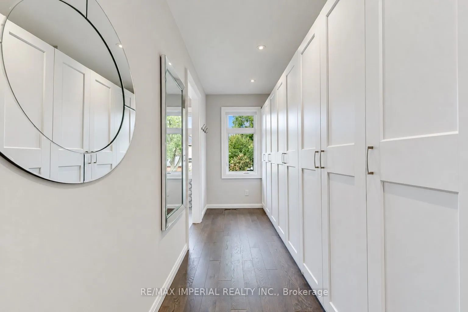 1517 Duncan Road