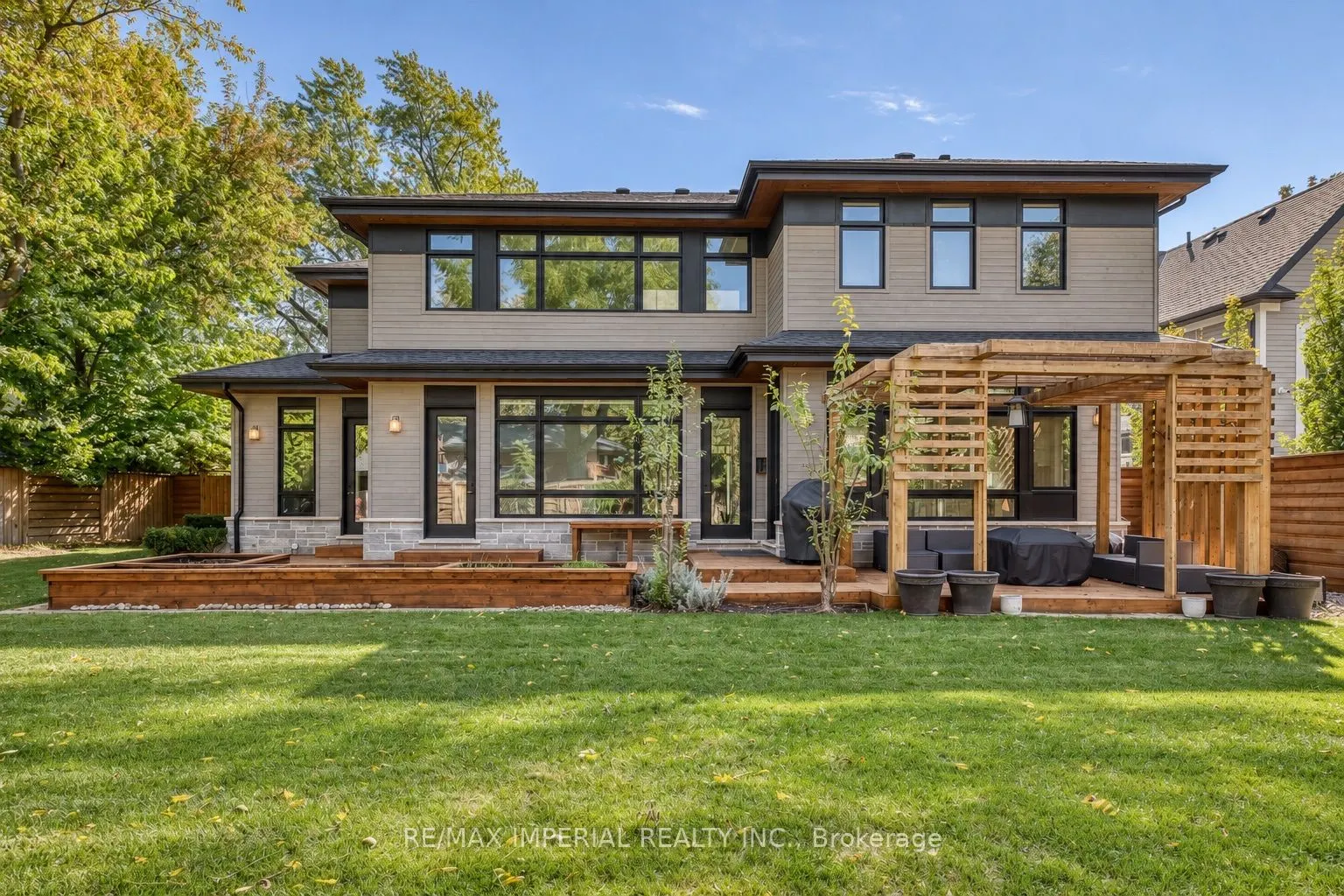 1517 Duncan Road