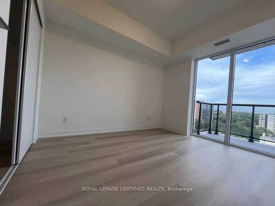 2825 Jane Street #818