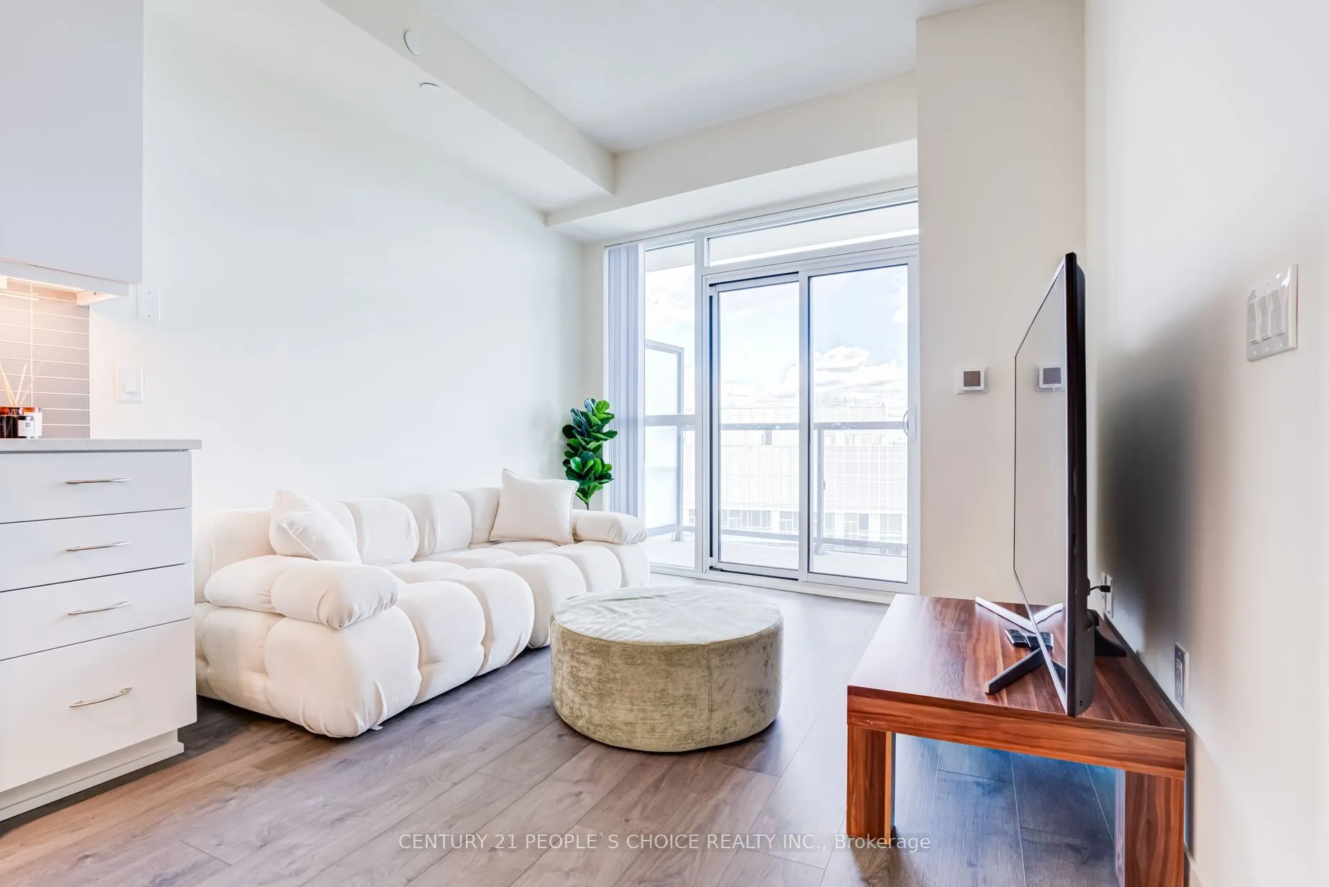 38 annie craig Drive #4401