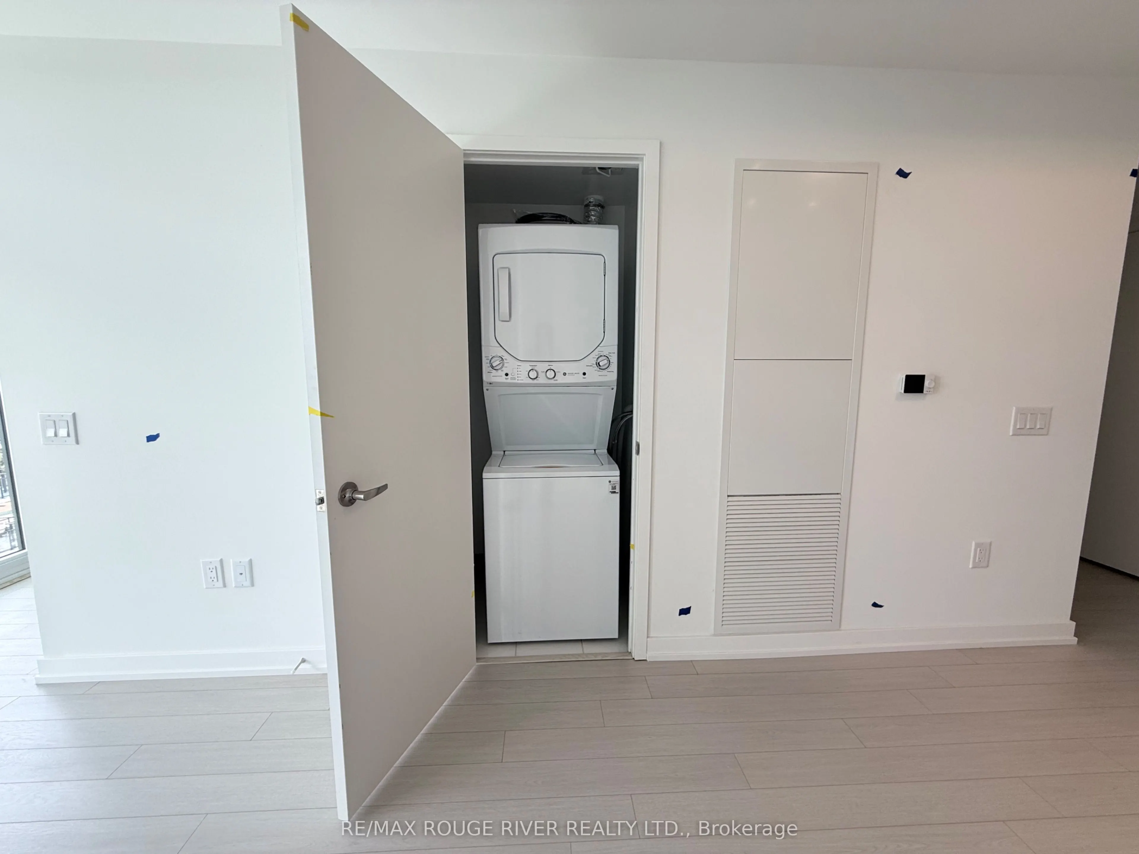 4010 Eglinton Avenue W #2616