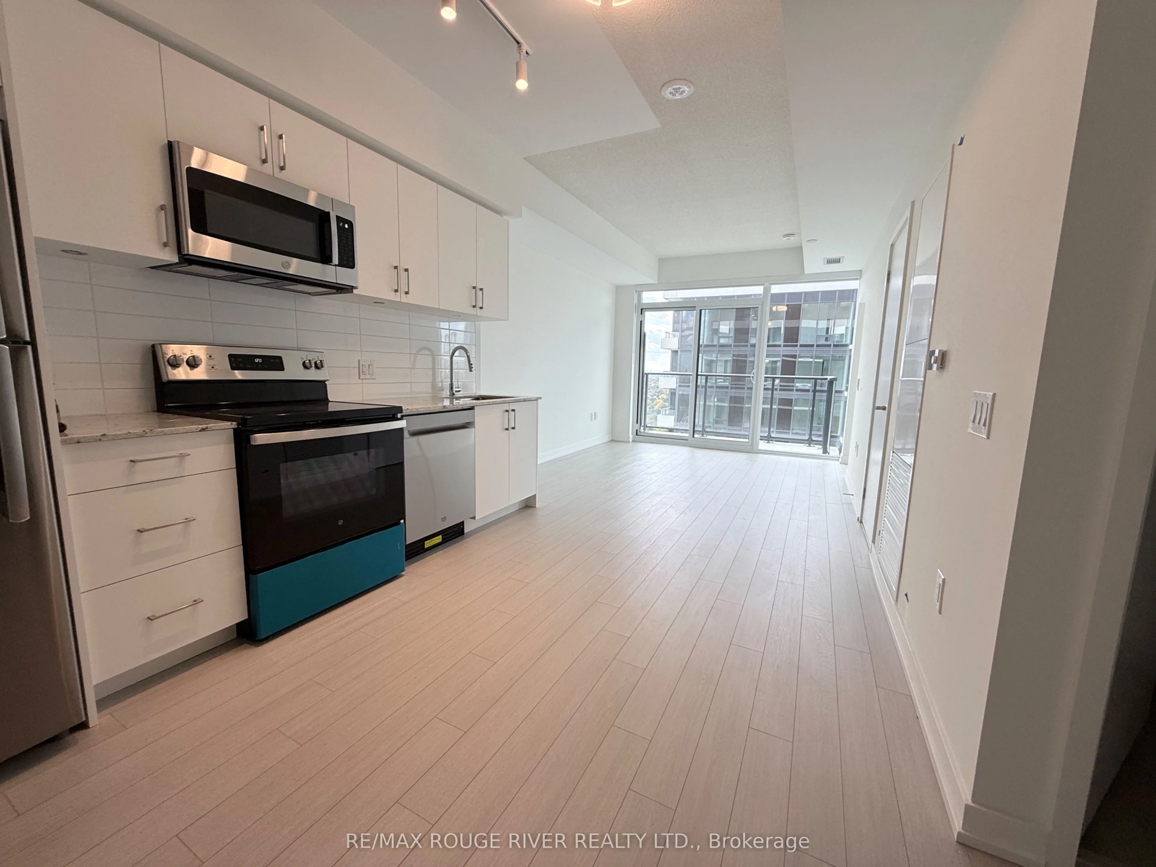 4010 Eglinton Avenue W #2616
