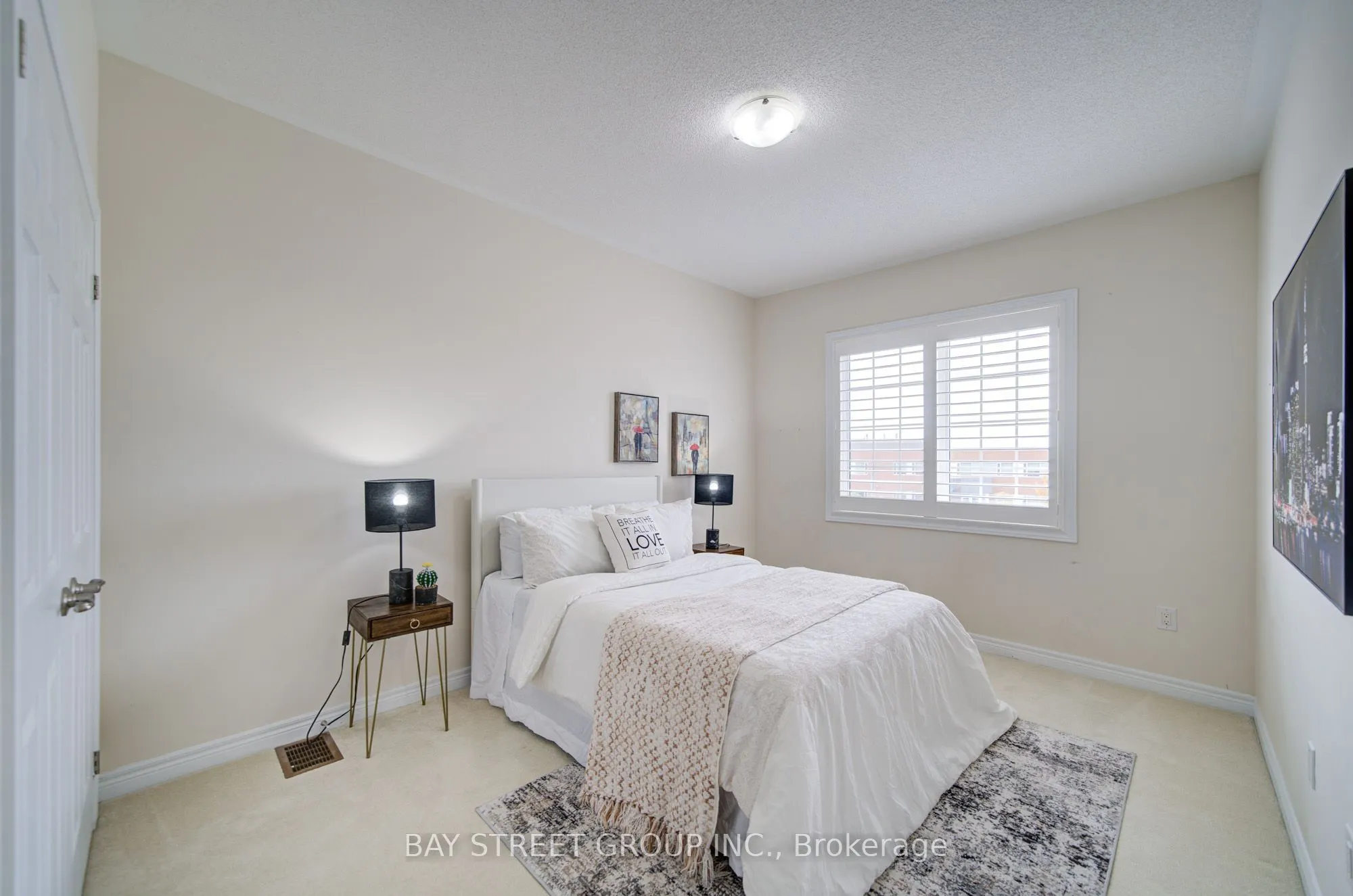 382 Begonia Gardens