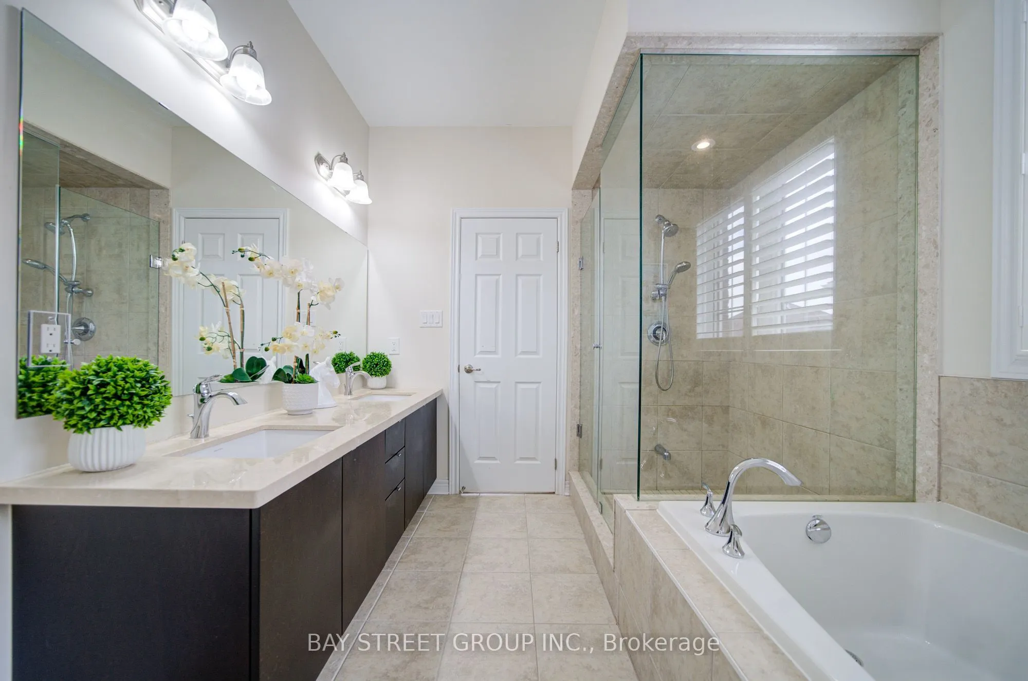 382 Begonia Gardens