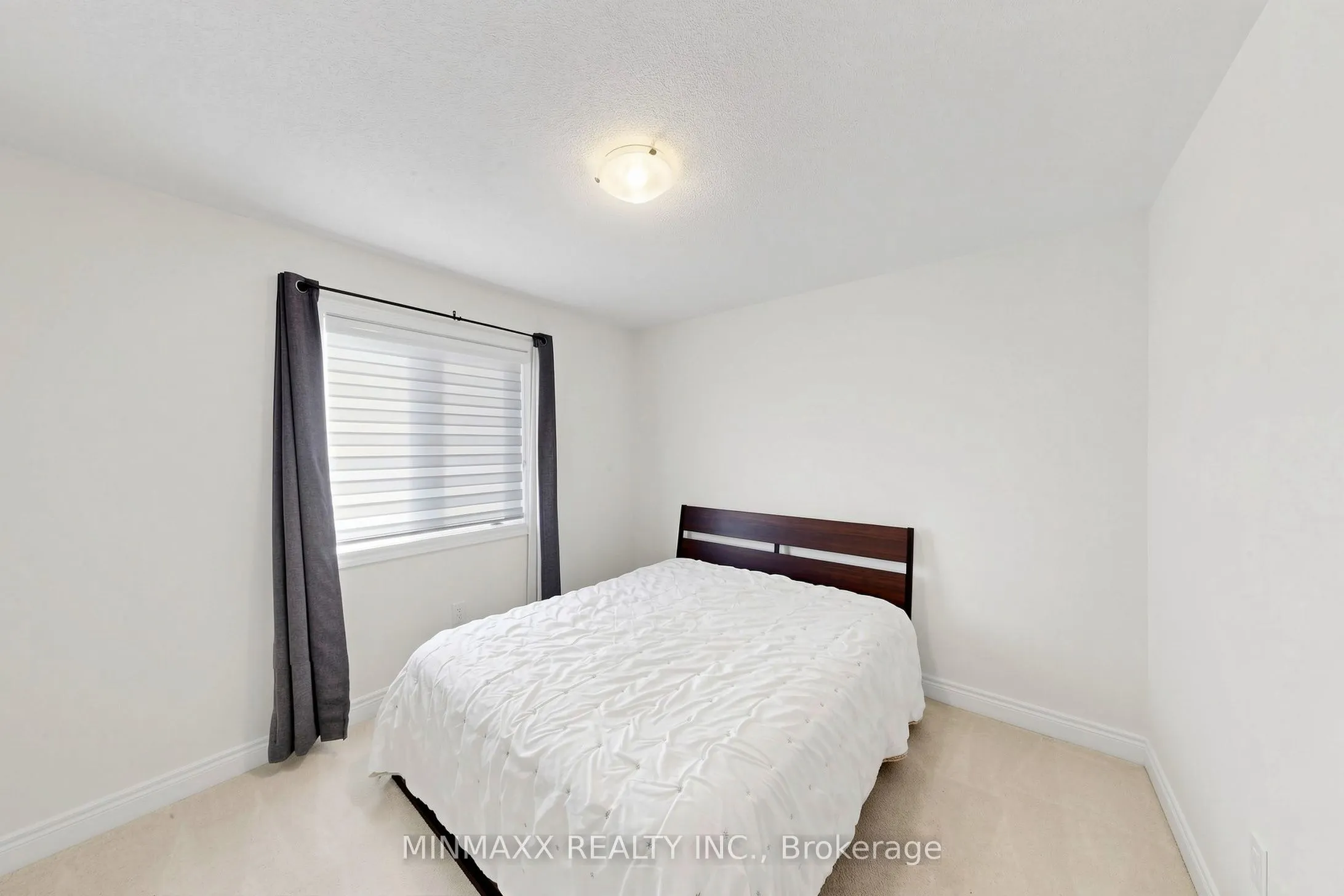 26 Walworth Street