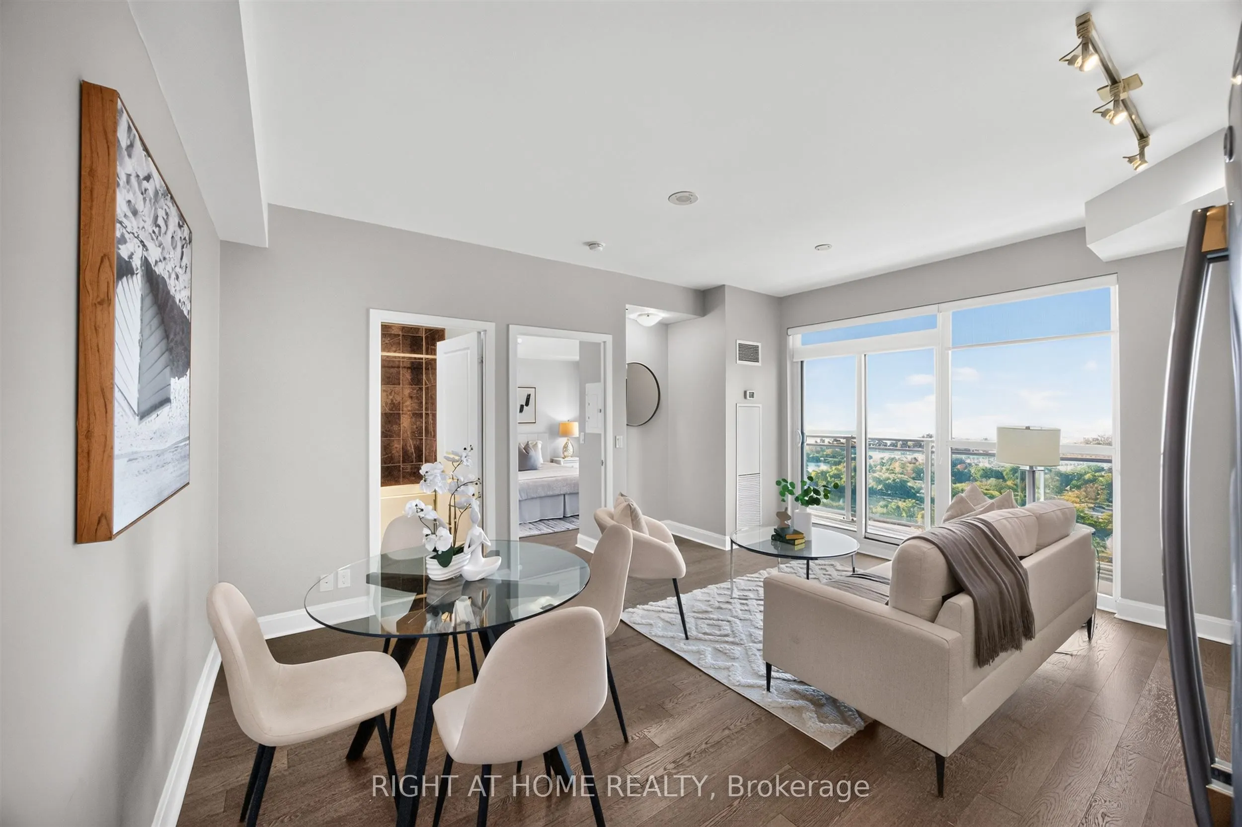 33 Shore Breeze Drive #1801