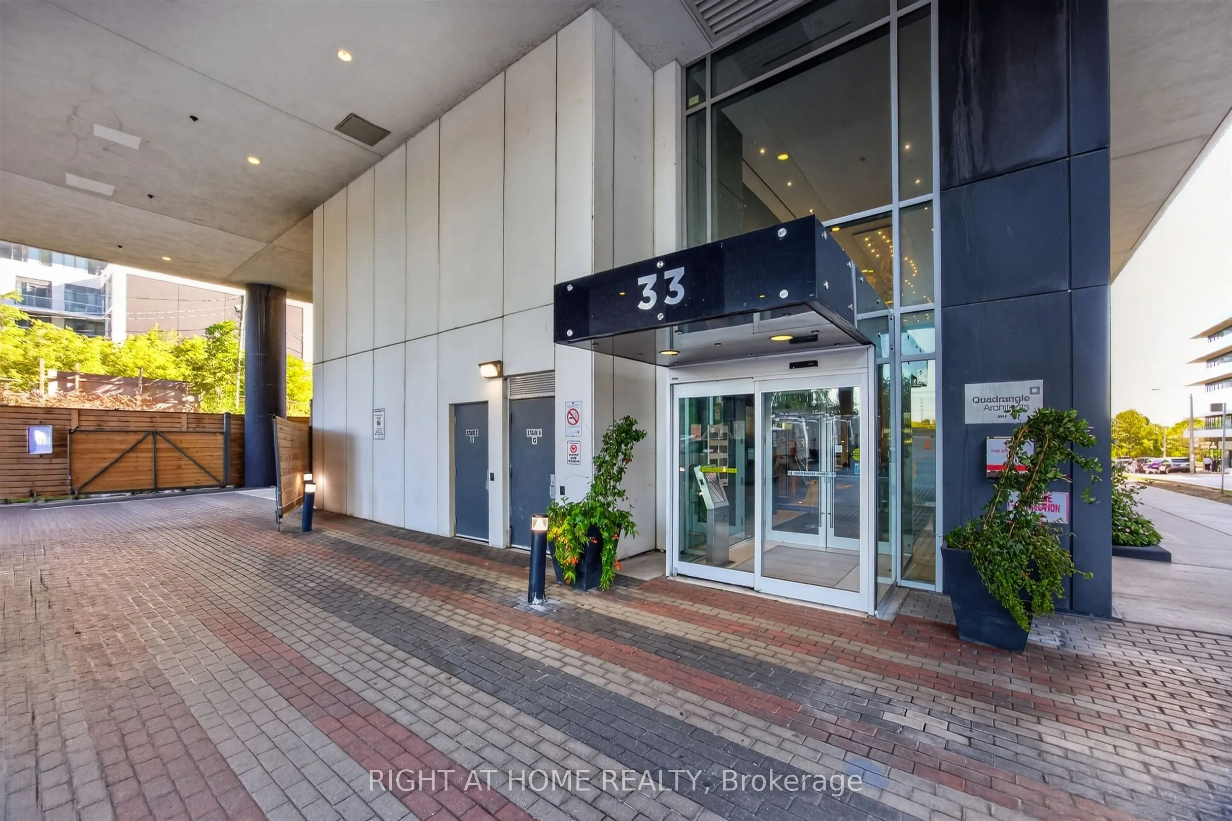 33 Shore Breeze Drive #1801