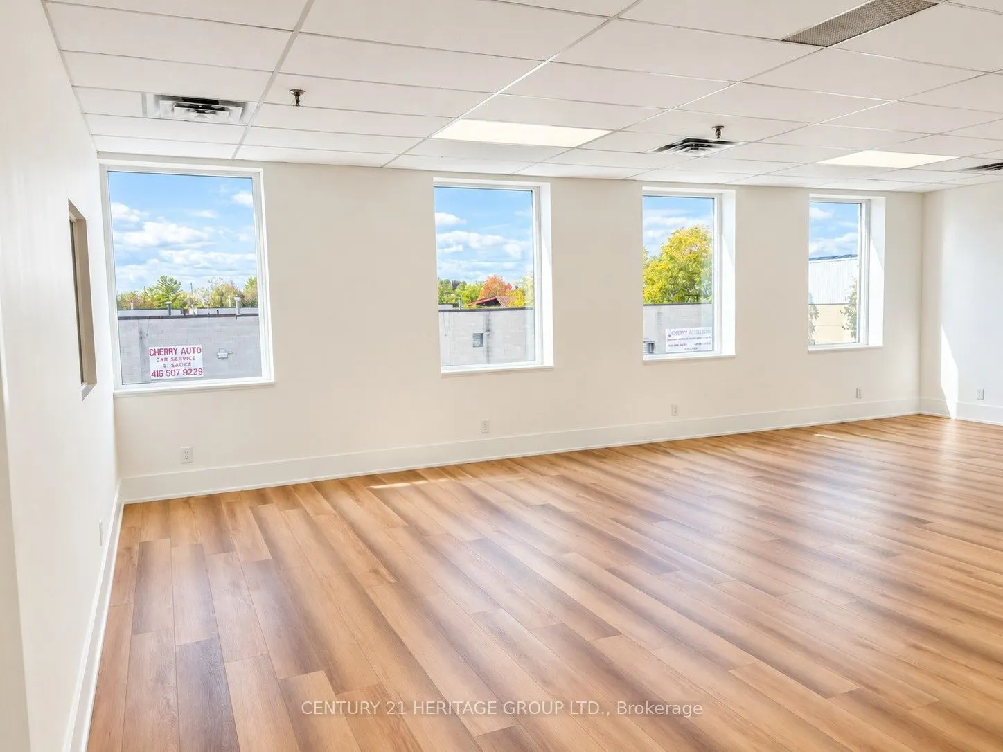 4544 Dufferin Street #205