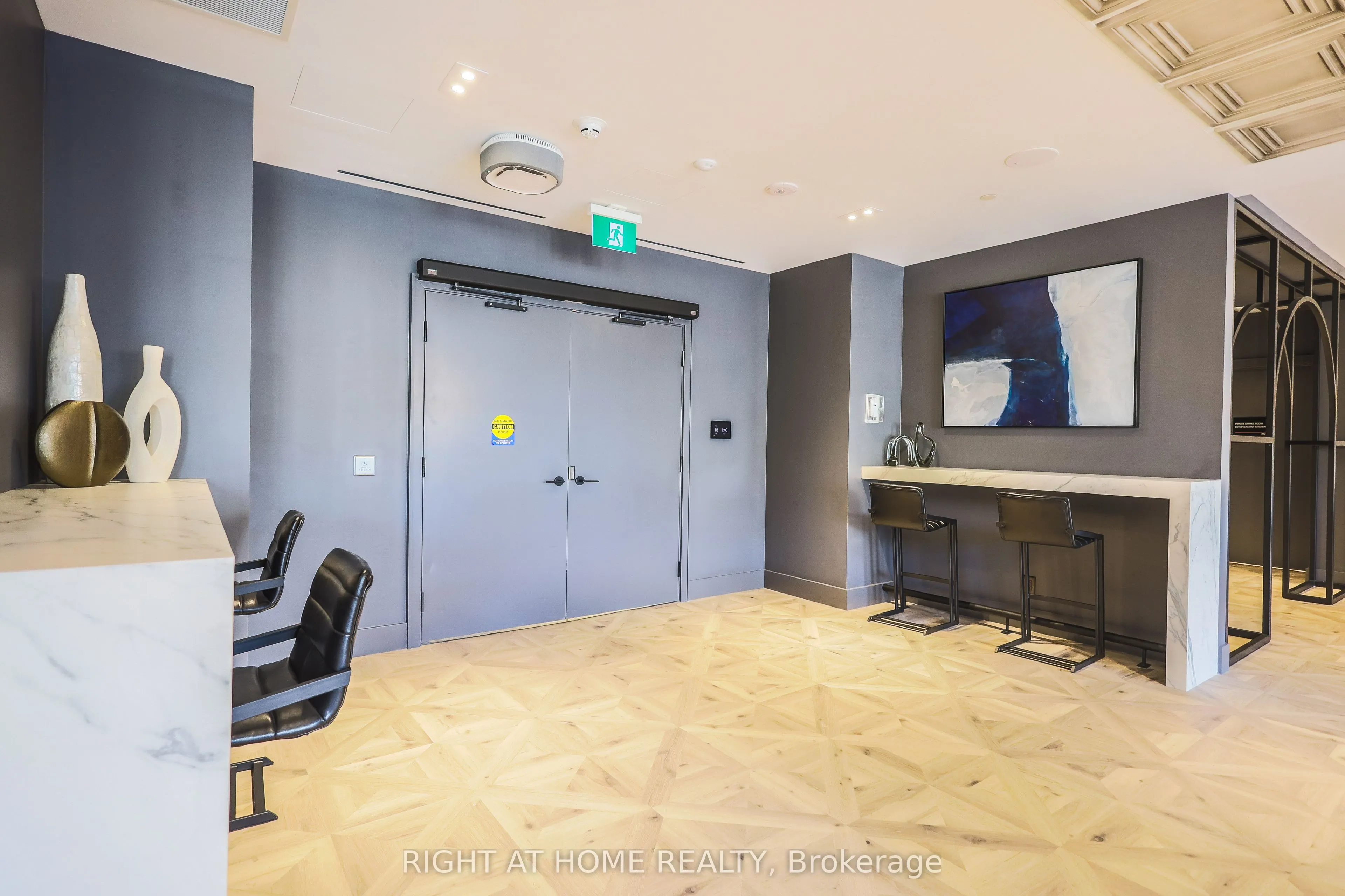 285 Dufferin Street #1405