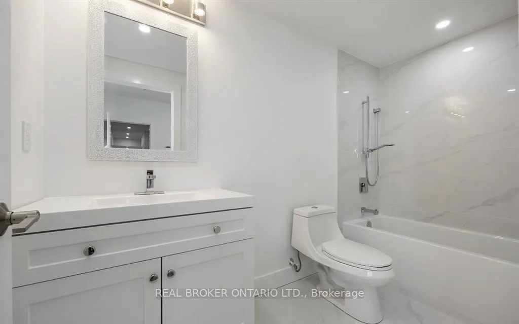 14 Hatfield Crescent #5