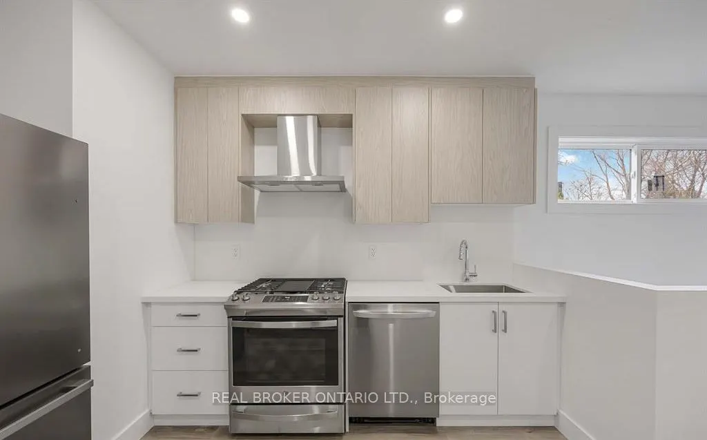 14 Hatfield Crescent #5