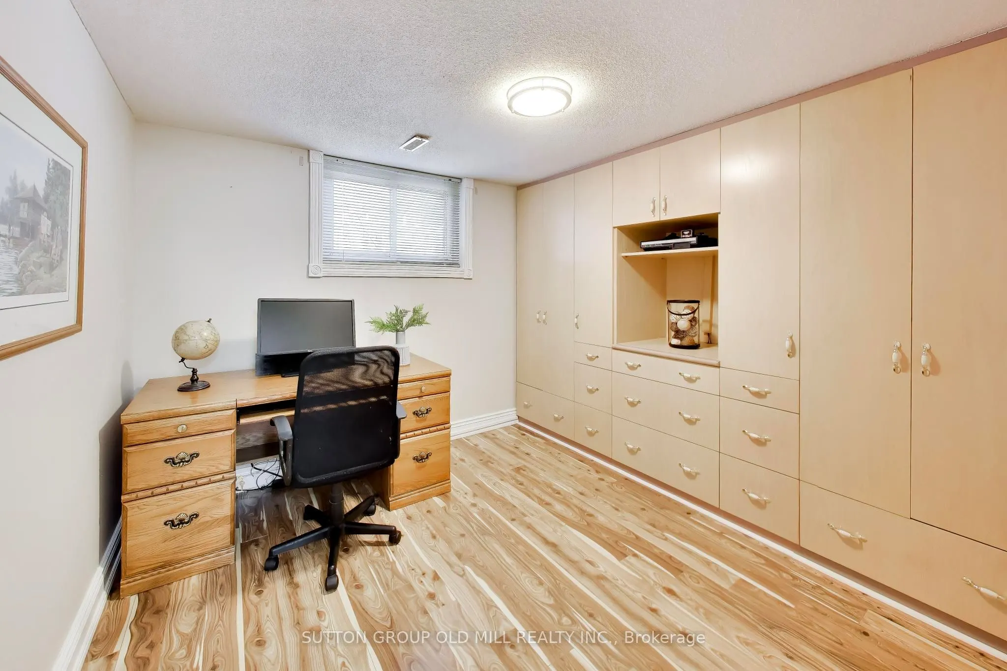 251 Chalfield Lane