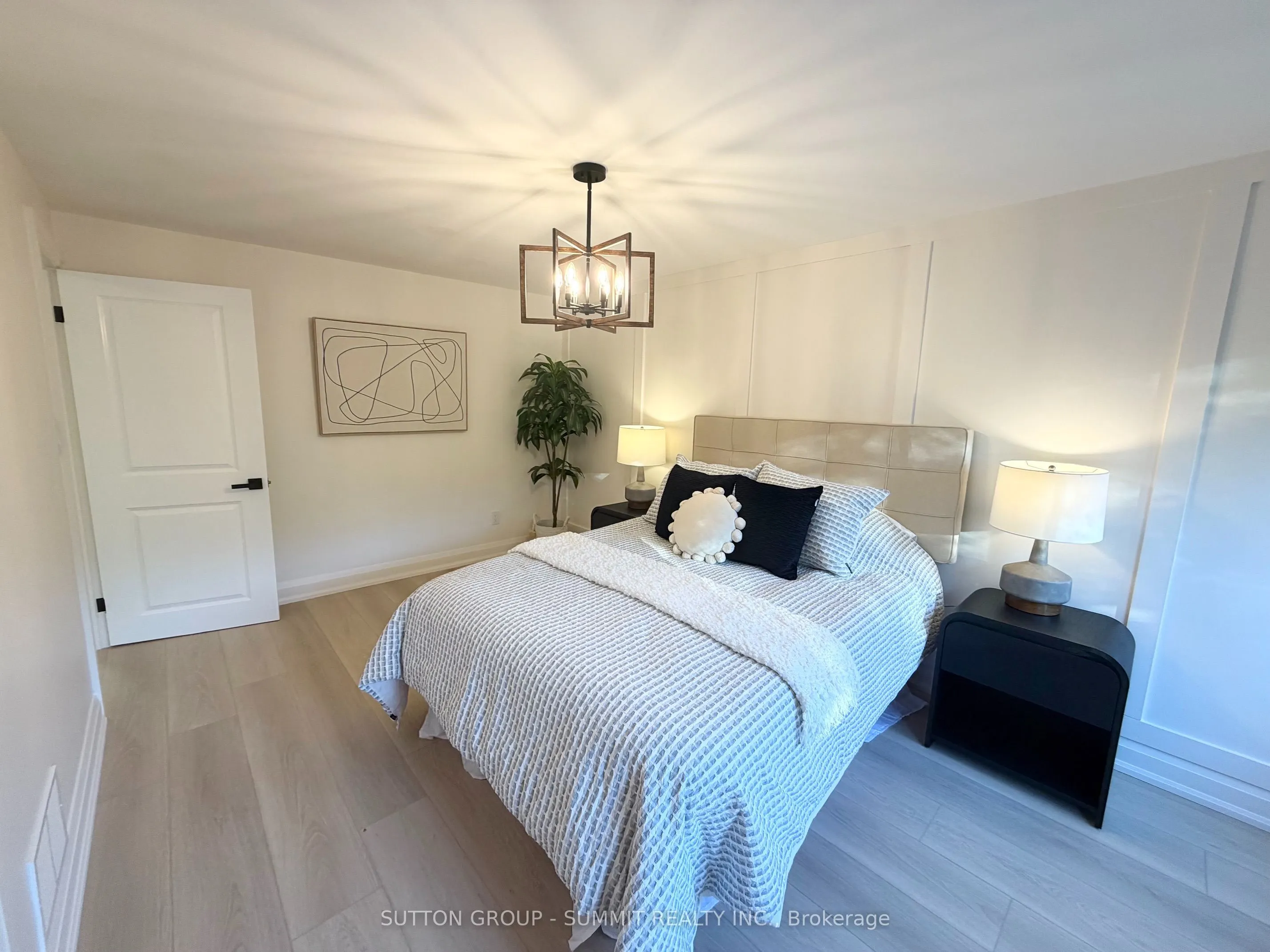 2379 Maryvale Court