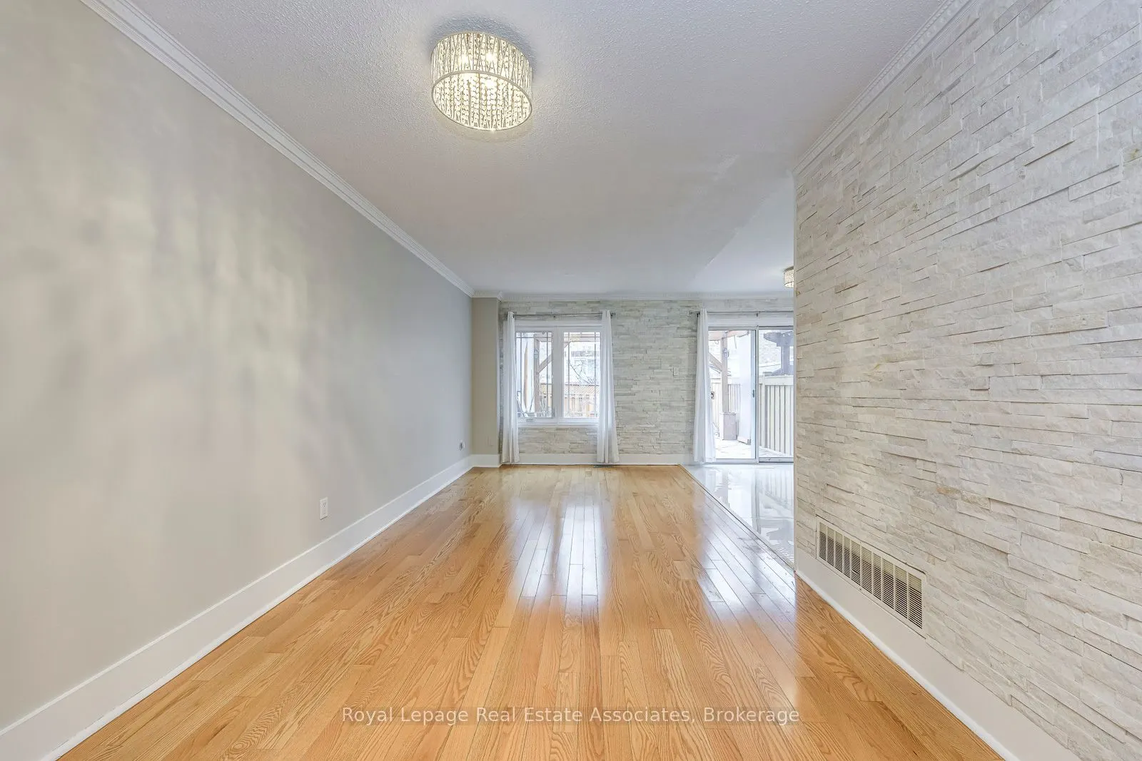 6978 Lisanne Court