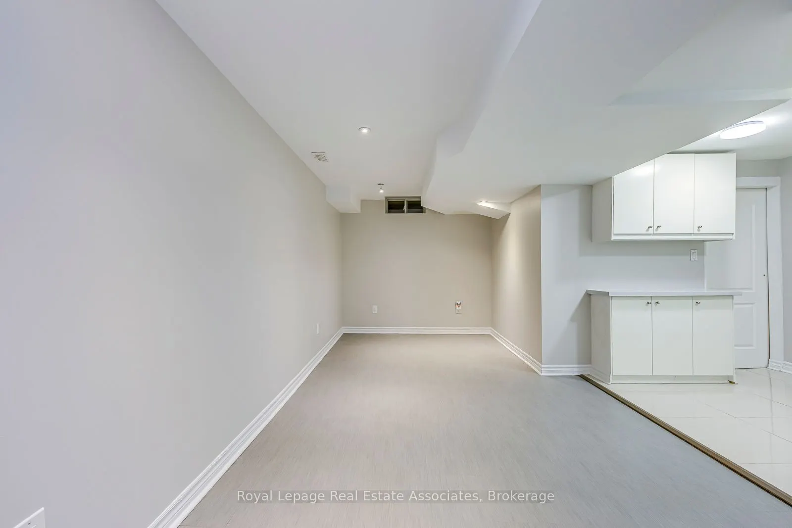 6978 Lisanne Court