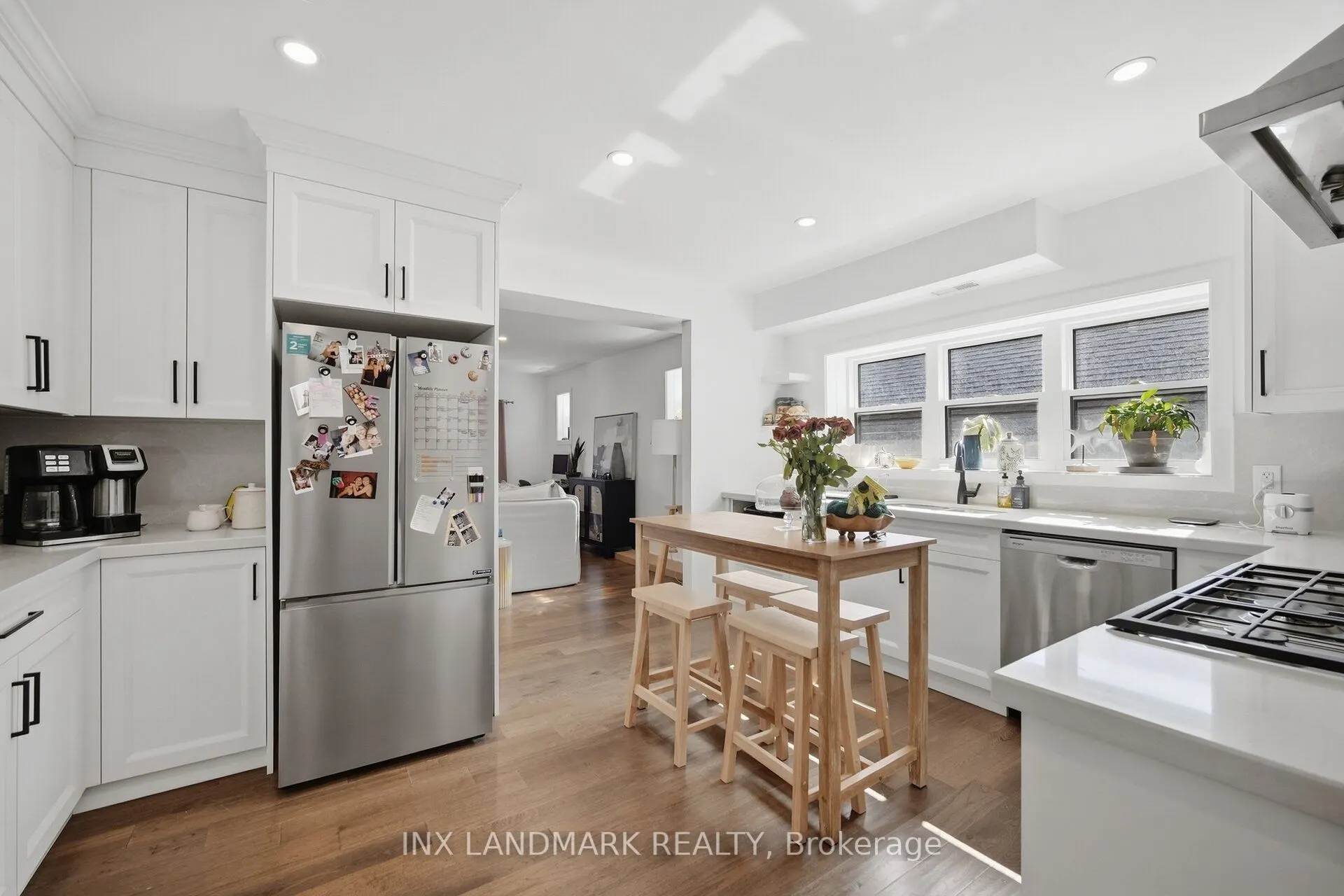 298 South Kingsway