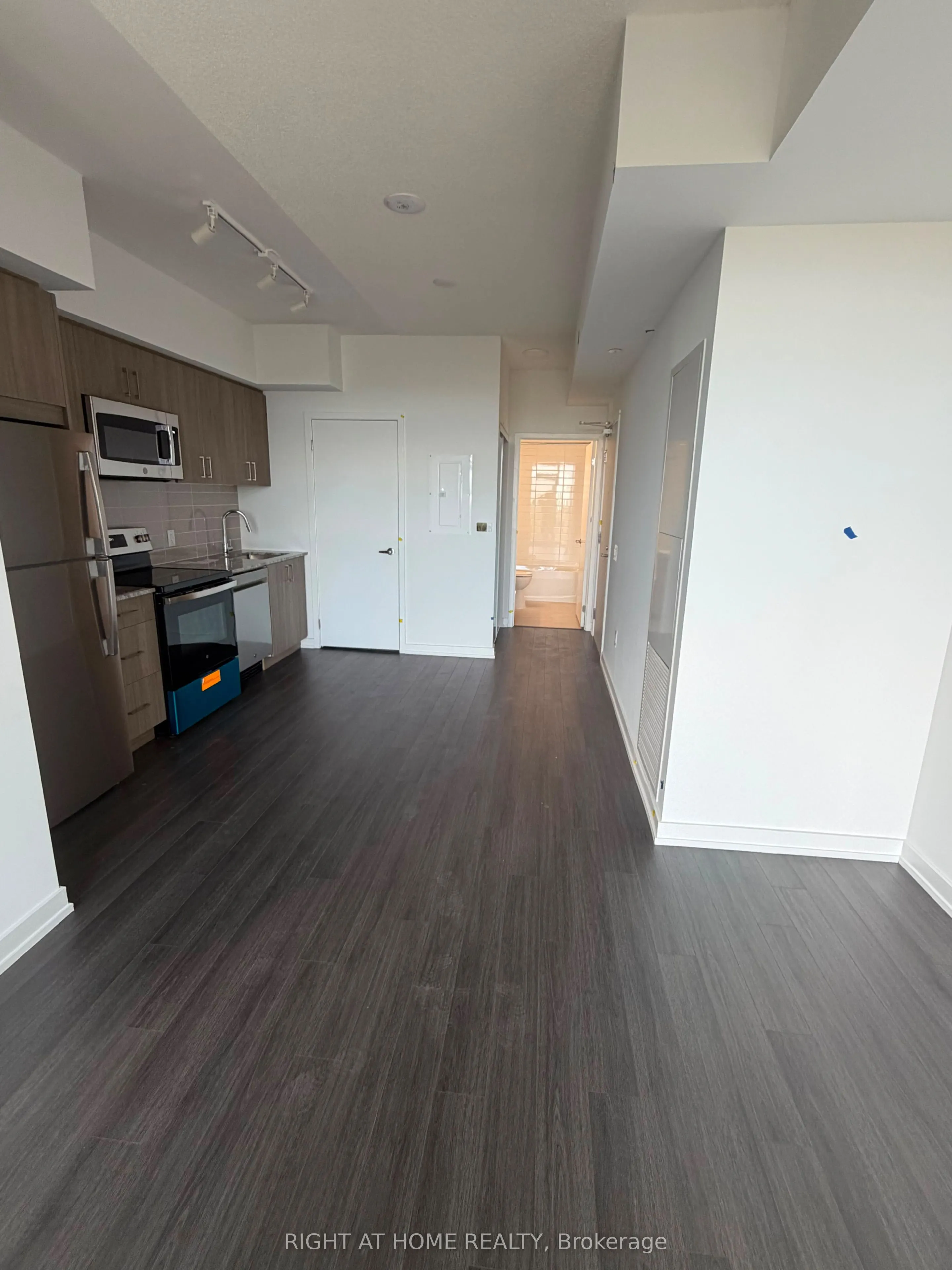 4010 Eglinton Avenue W #2320