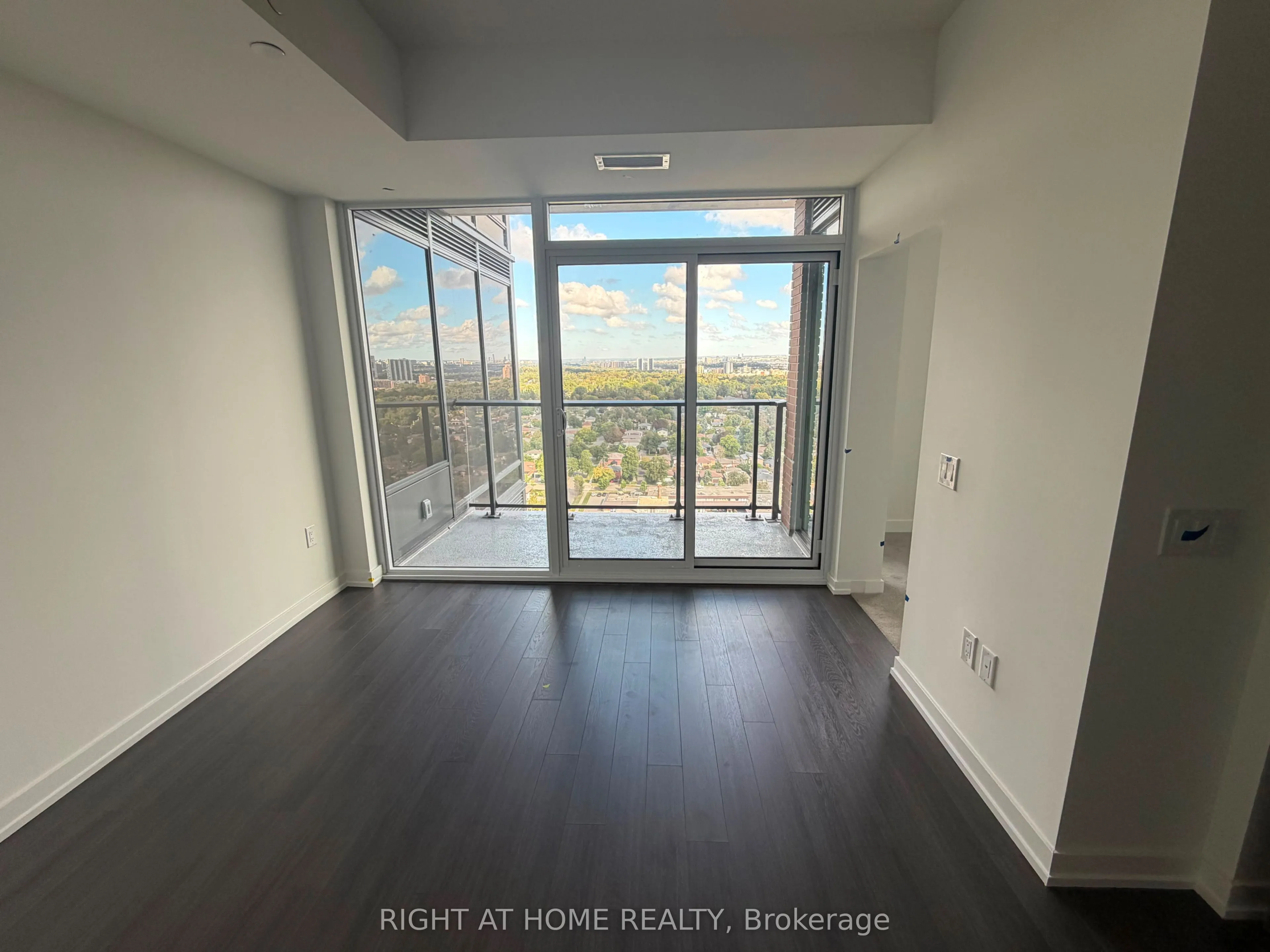 4010 Eglinton Avenue W #2320
