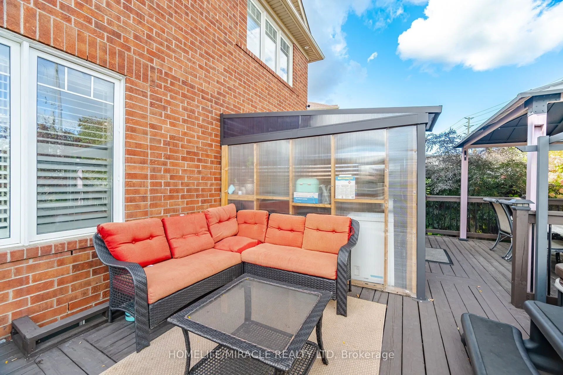 33 Klemscott Road