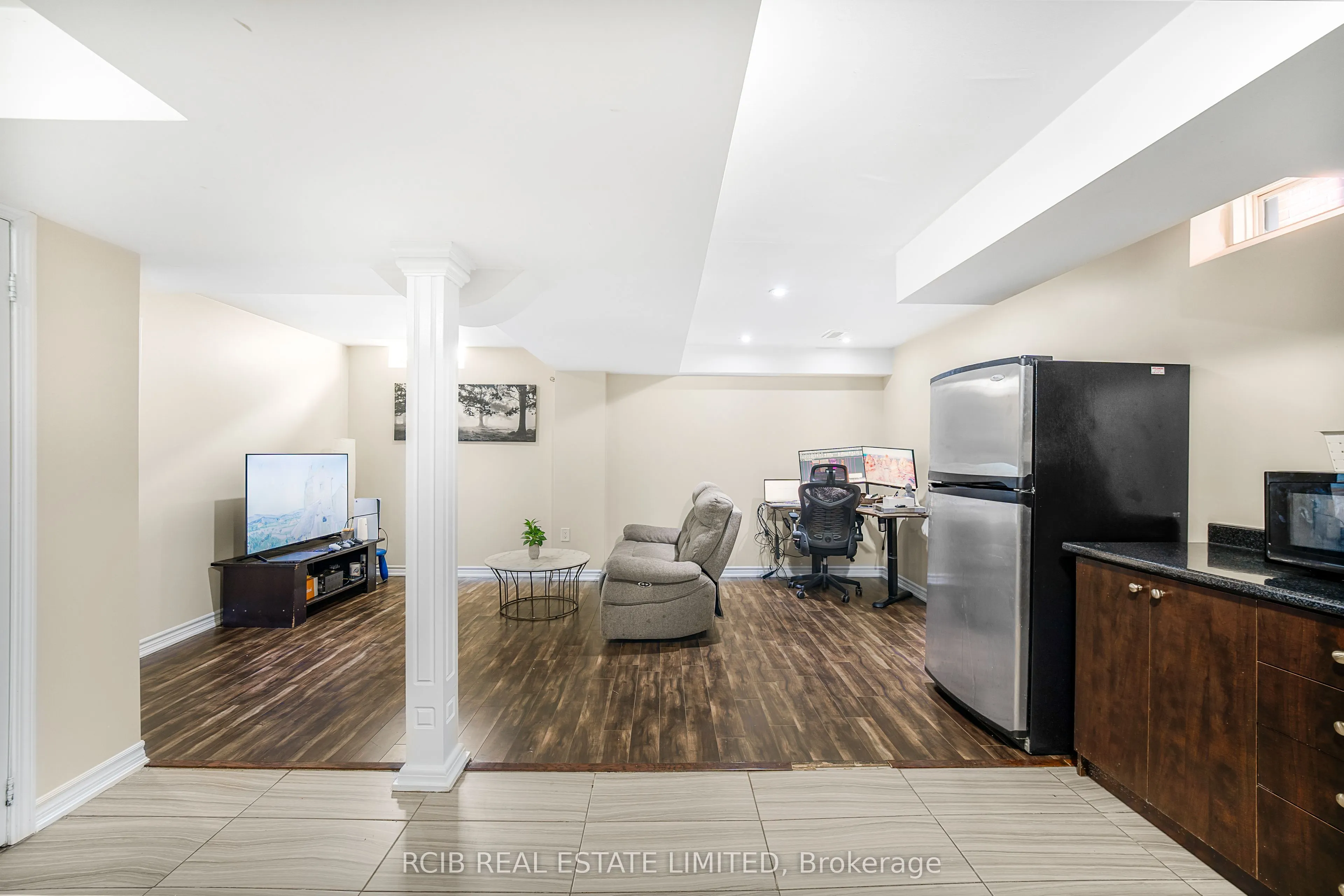 12 Spencer Drive