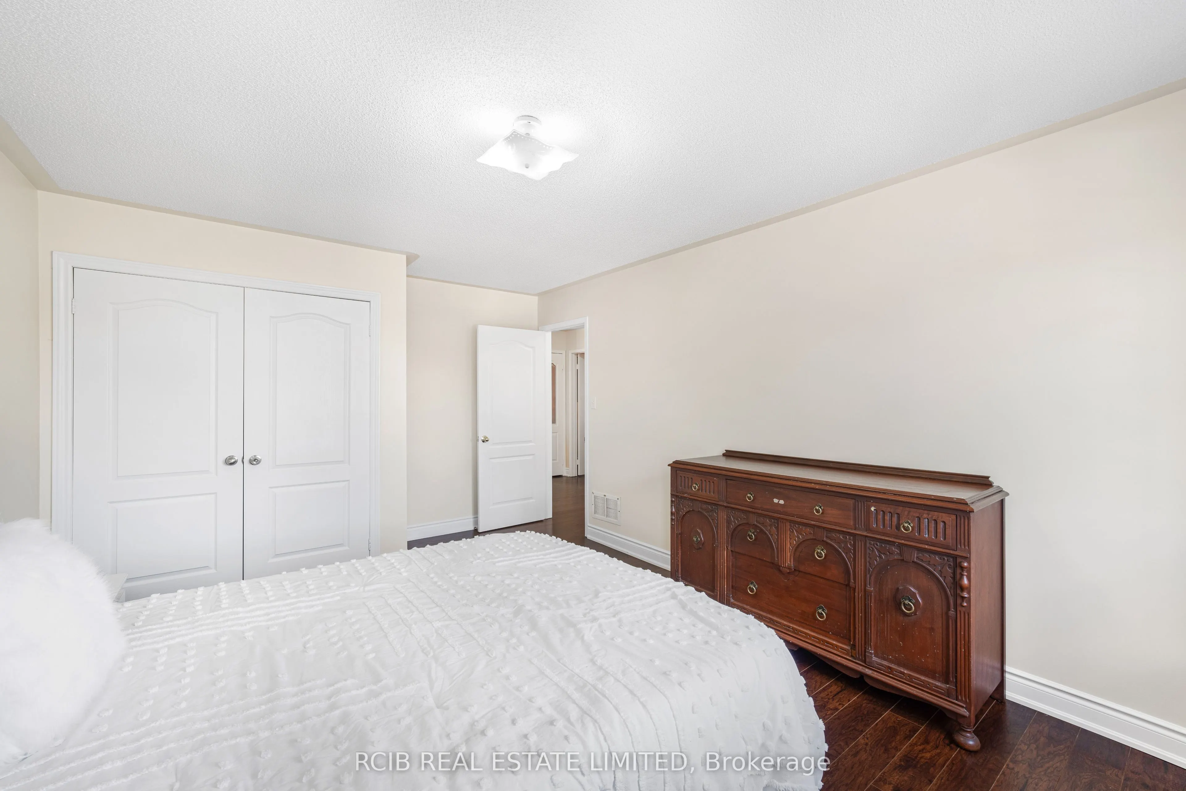 12 Spencer Drive