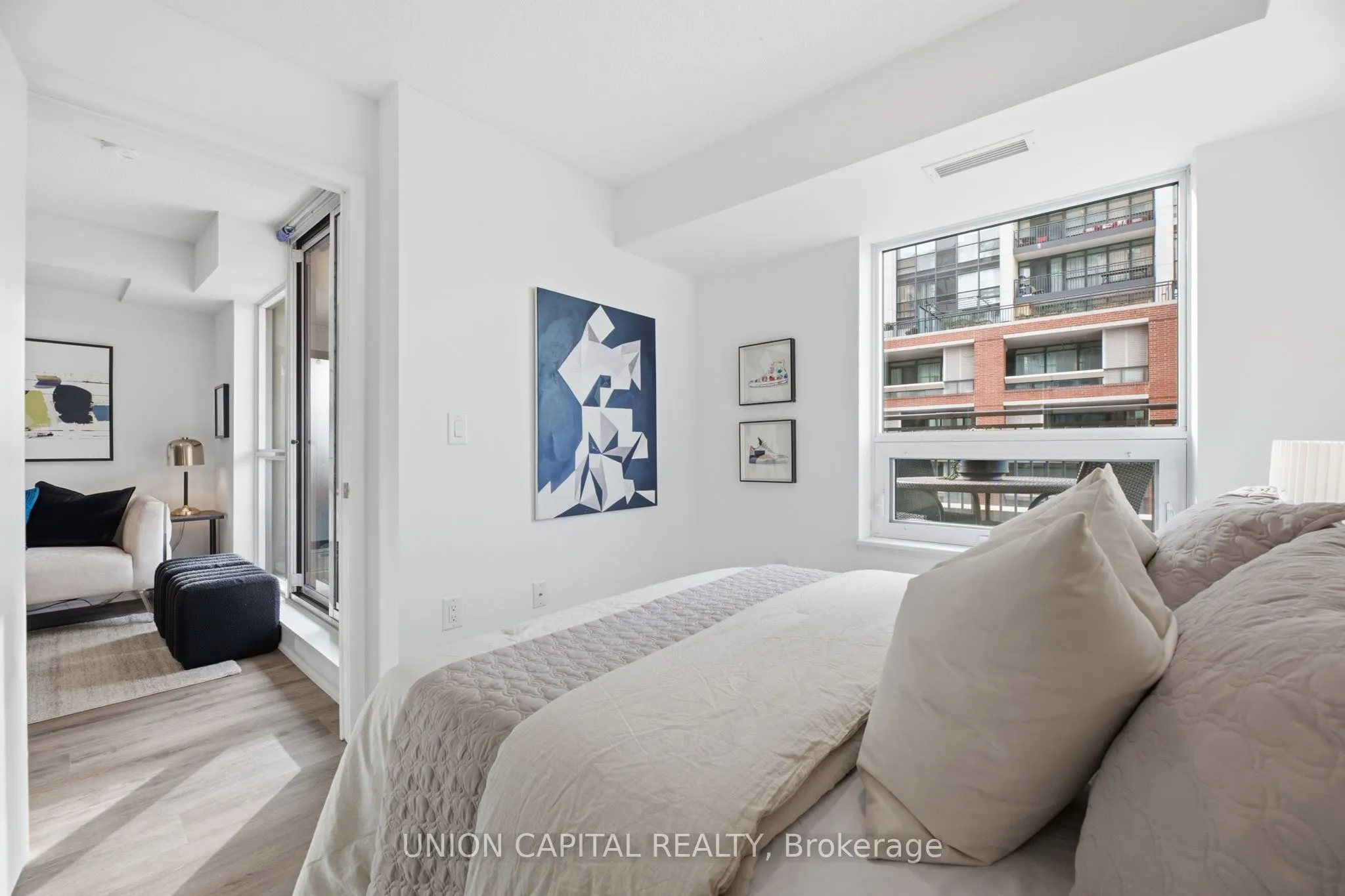 3091 Dufferin Street #735