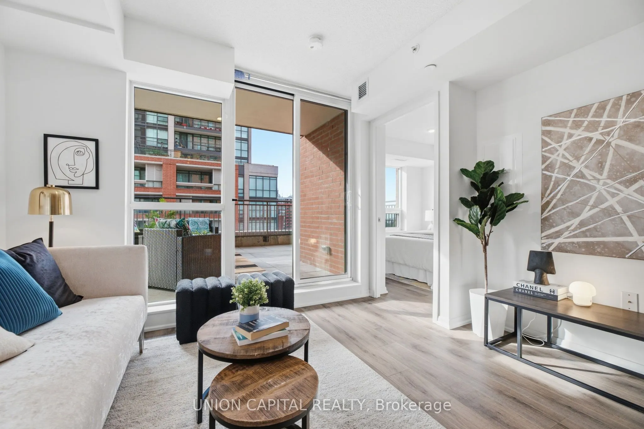 3091 Dufferin Street #735