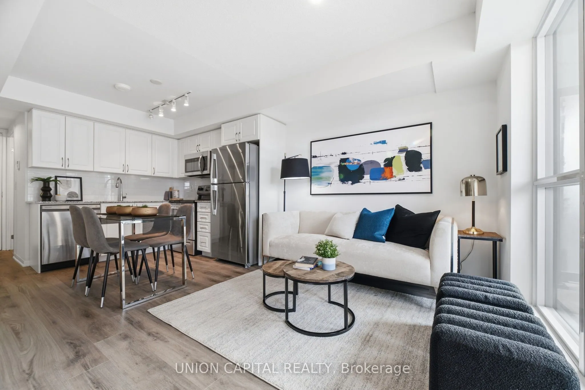 3091 Dufferin Street #735