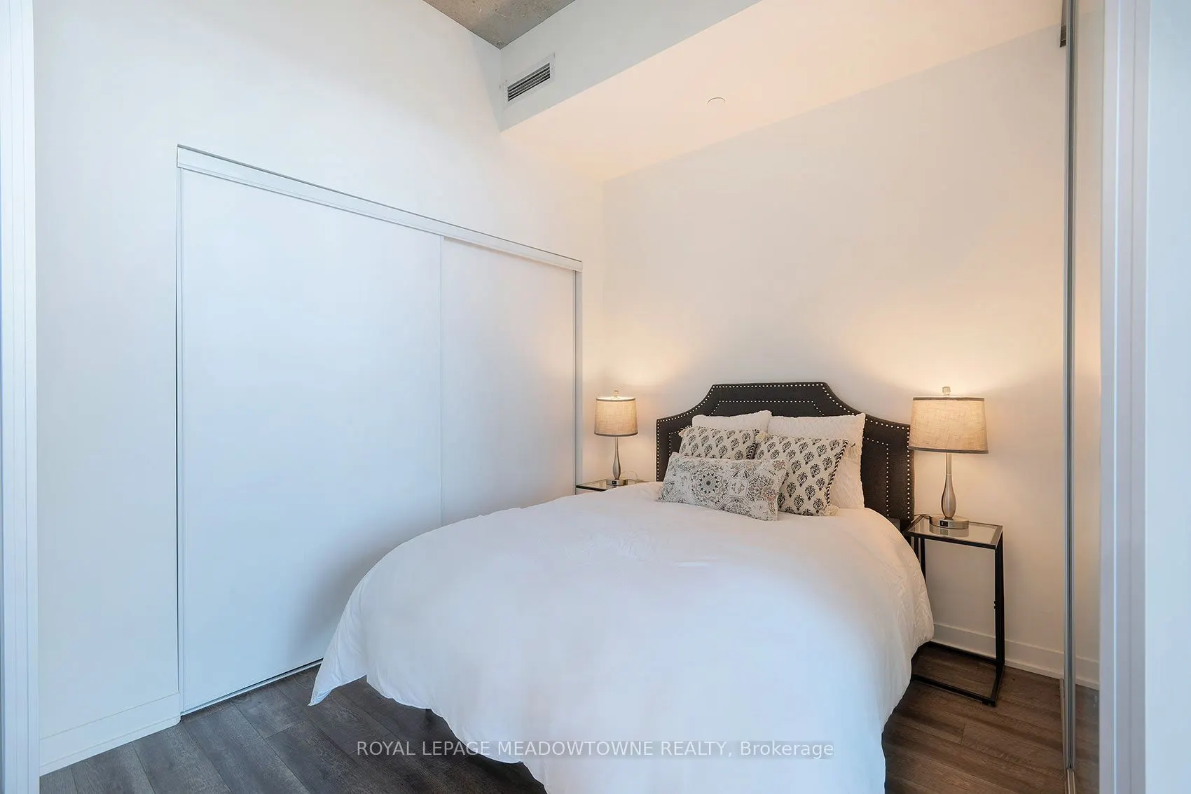 1808 St. Clair Avenue W #712