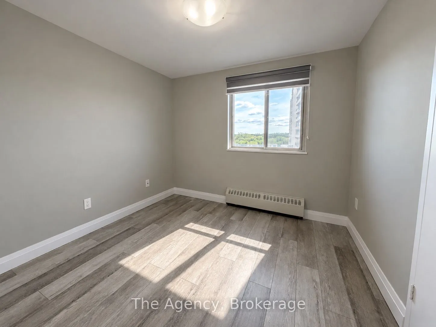 45 Paisley Boulevard W #805