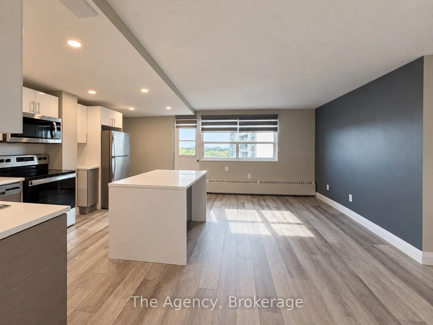 45 Paisley Boulevard W #805