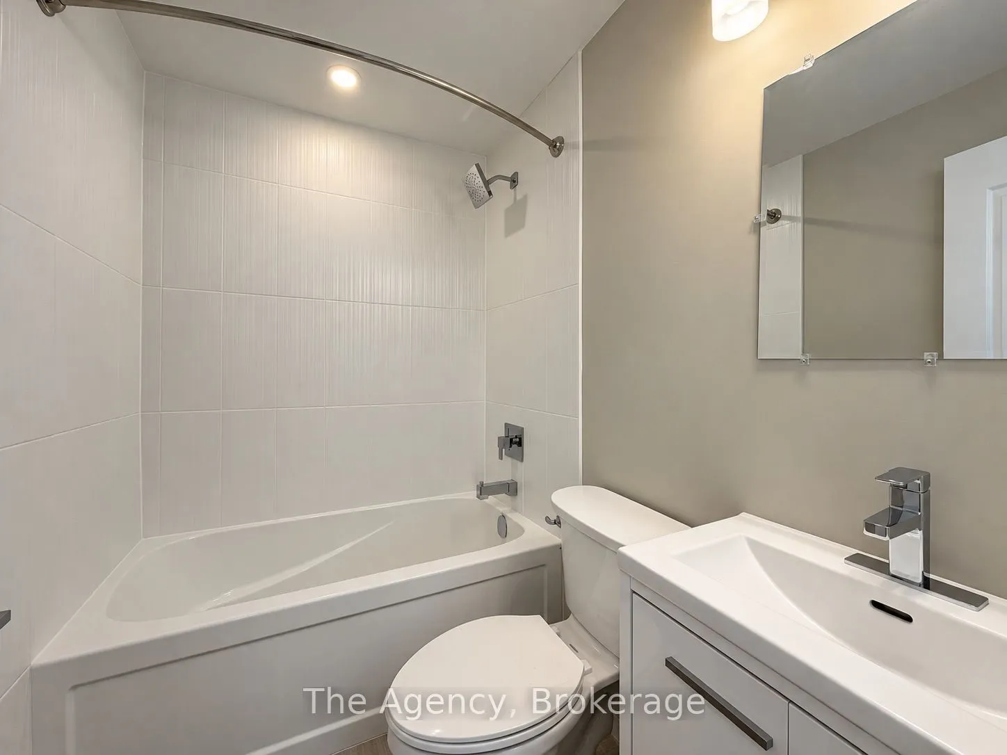 45 Paisley Boulevard W #805