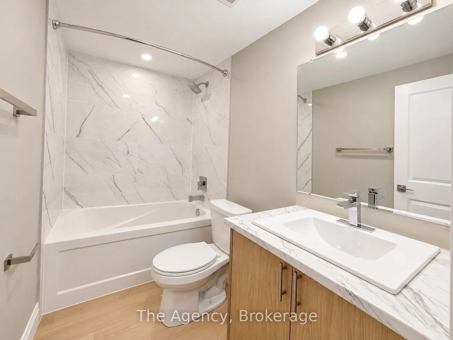 45 Paisley Boulevard W #905