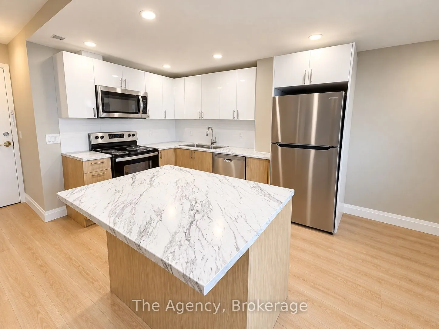 45 Paisley Boulevard W #905