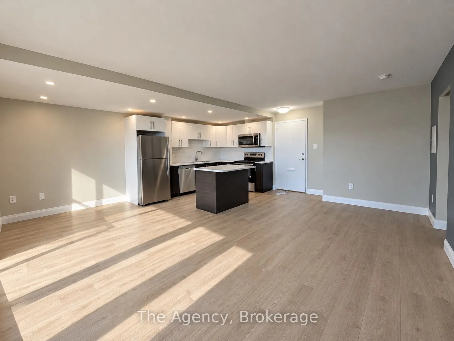45 Paisley Boulevard W #609