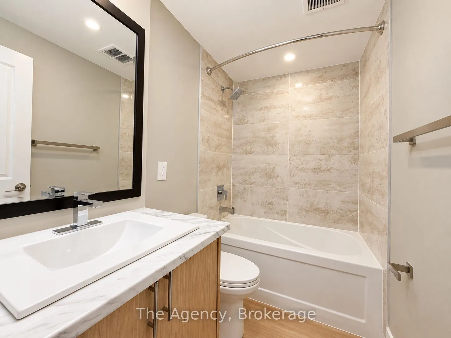 45 Paisley Boulevard W #808