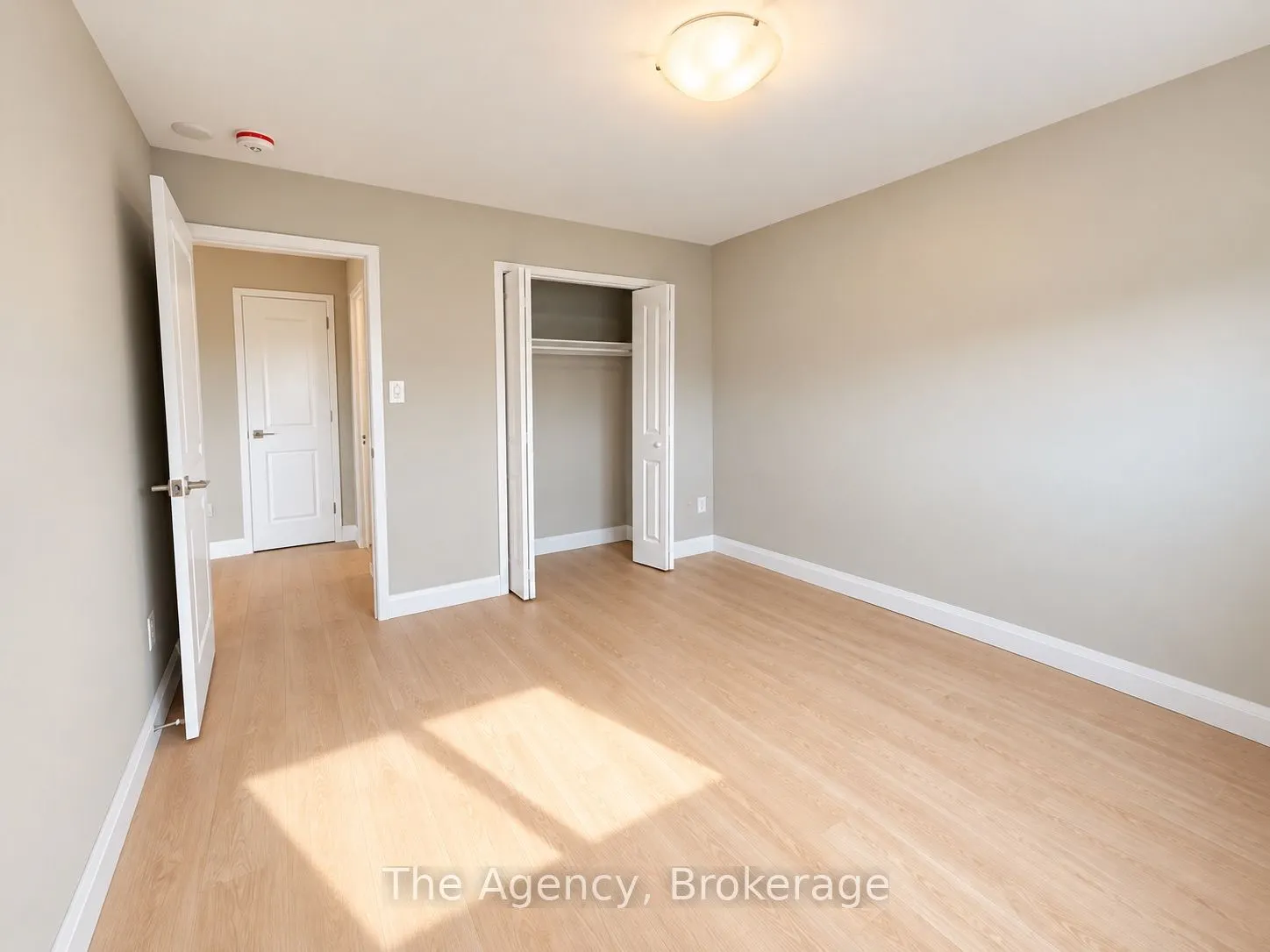 45 Paisley Boulevard W #808