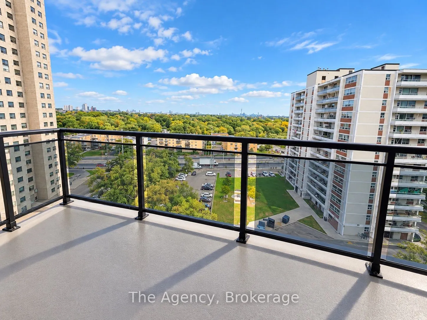45 Paisley Boulevard W #1009