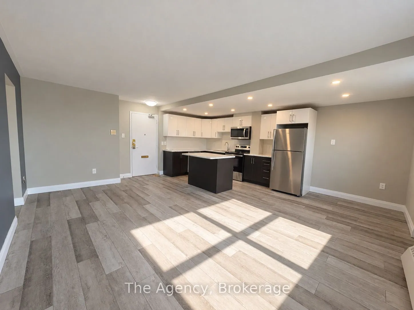 45 Paisley Boulevard W #701