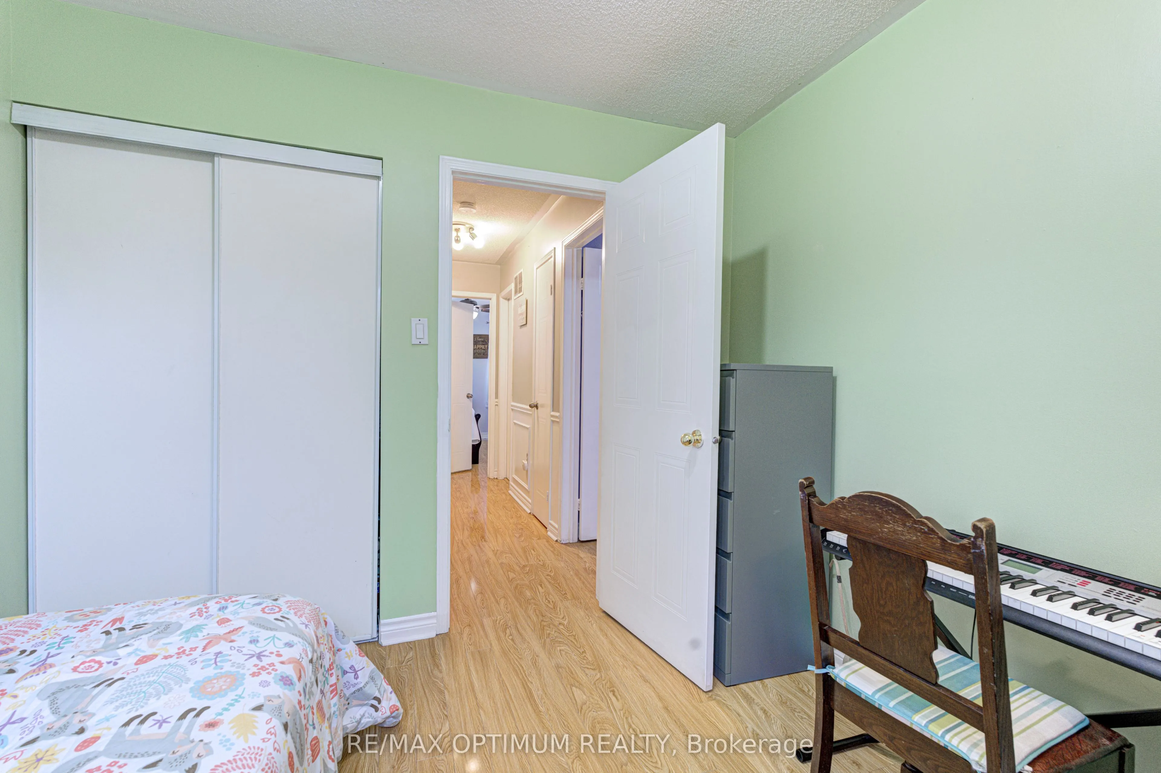 51 Goldenlight Circle