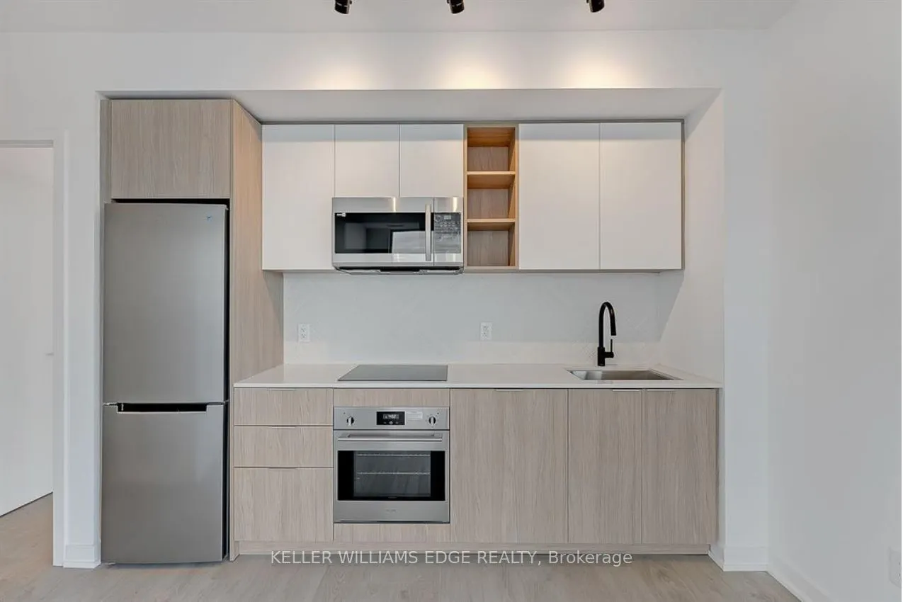 36 Zorra Street #908