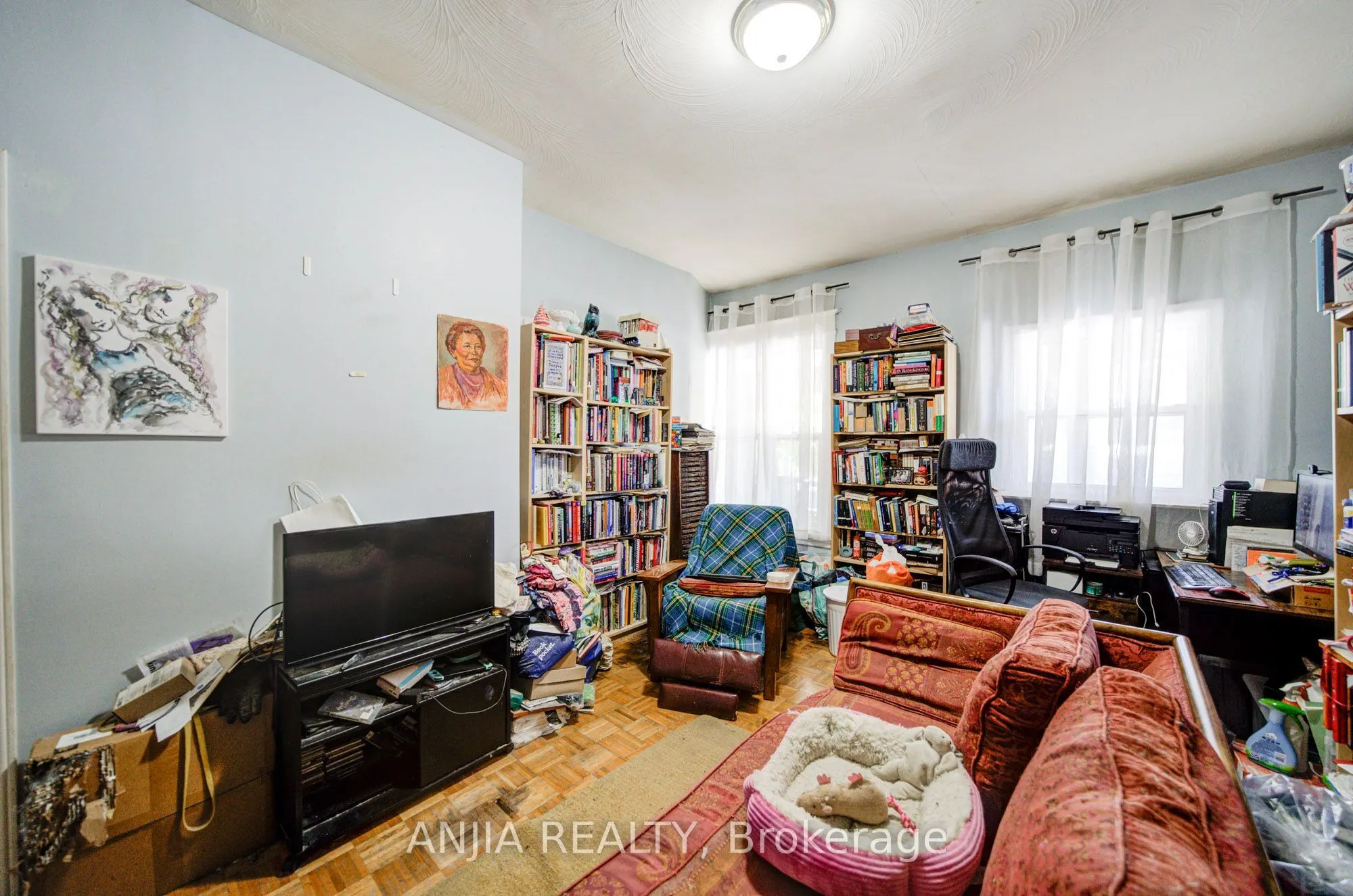 1063 Dufferin Street