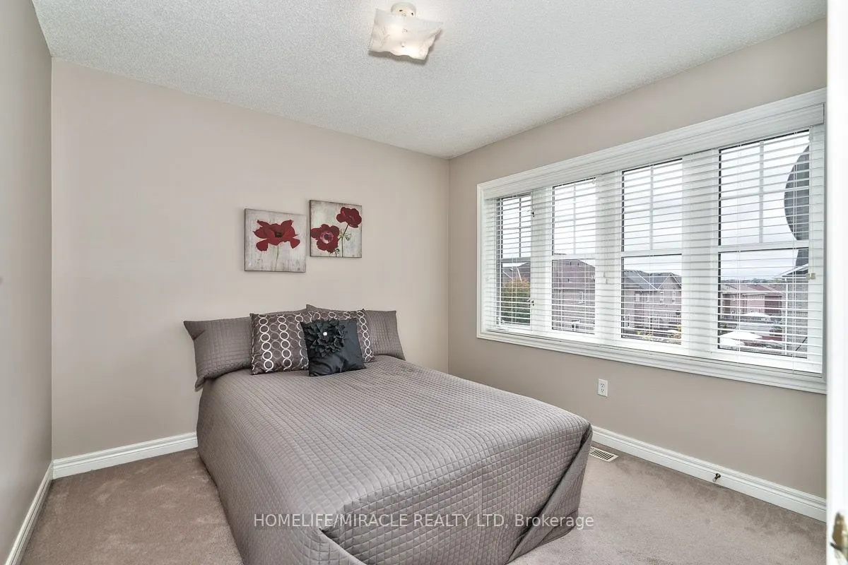 3 Ashdale Road