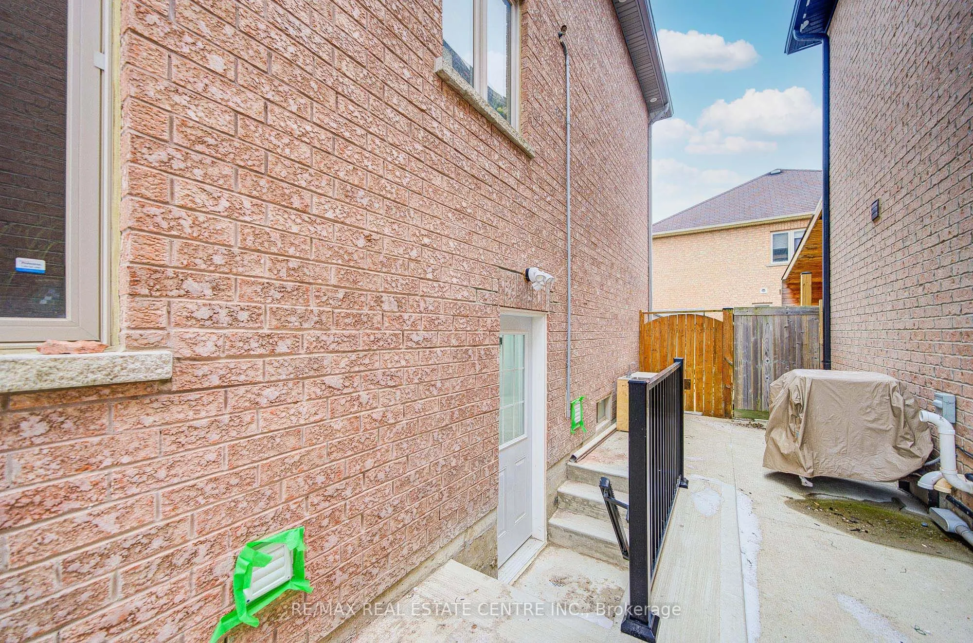 23 Gamson Crescent #Bsmt