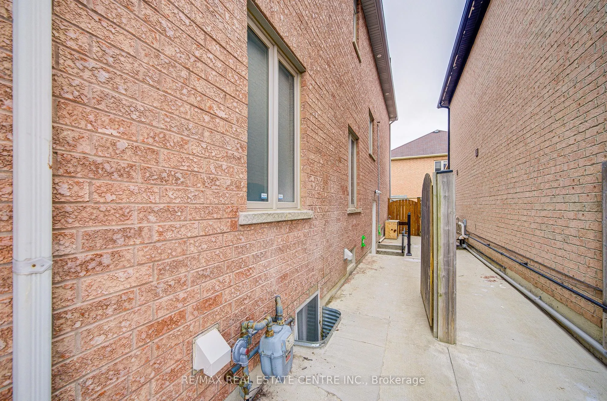 23 Gamson Crescent #Bsmt