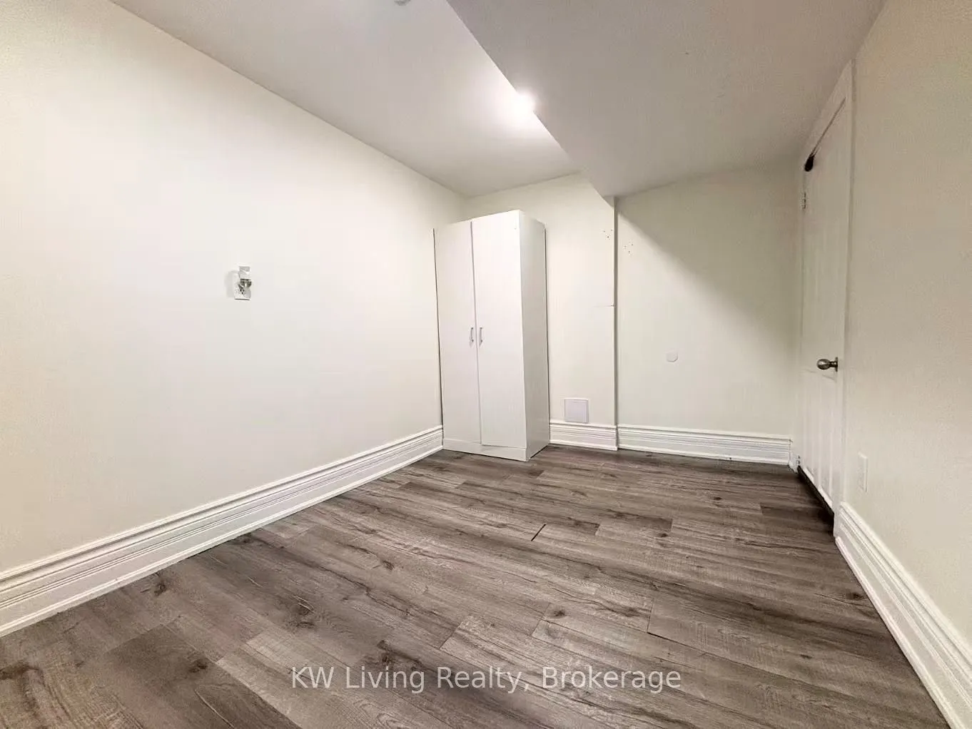 18 Jensen Square #Basement