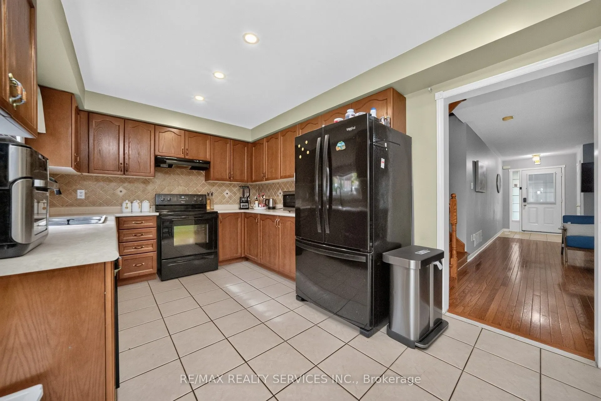 26 Peachleaf Crescent S
