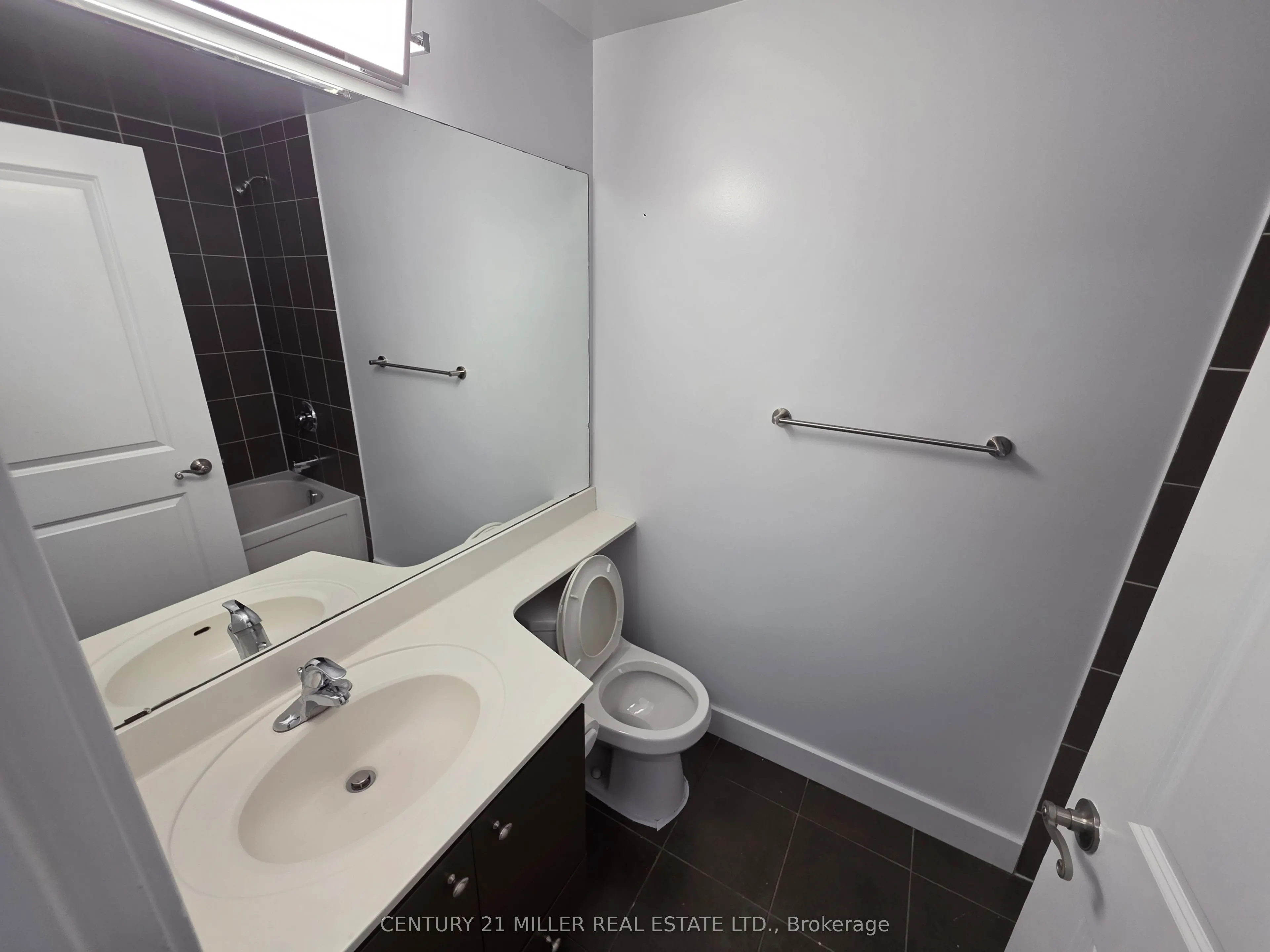60 Absolute Avenue #2605