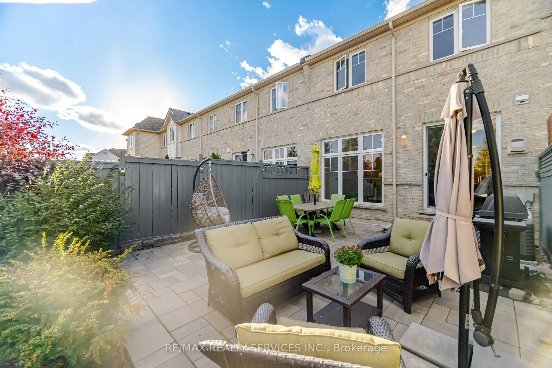 9 Aspenview Avenue
